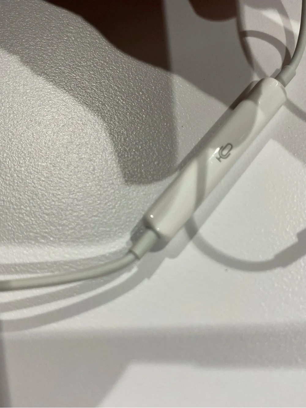 Apple EarPods 3.5mm Jack - NEW Never Worn - Genuine Apple Wired Earbuds